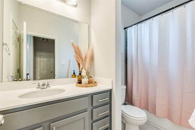 Building Photo - 12108 Tolson Dr