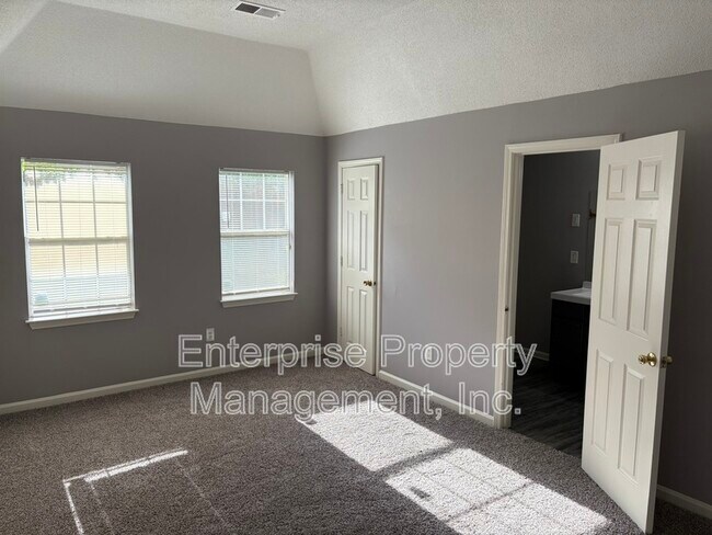 Building Photo - 4429 S Cedar Bark Cove