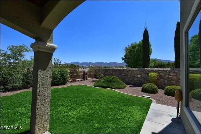 Building Photo - 7379 Black Mesa Dr