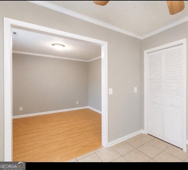 Building Photo - 2390 Newport Landing