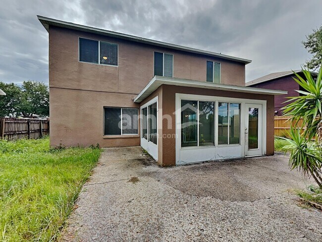 Building Photo - 12639 Longcrest Dr