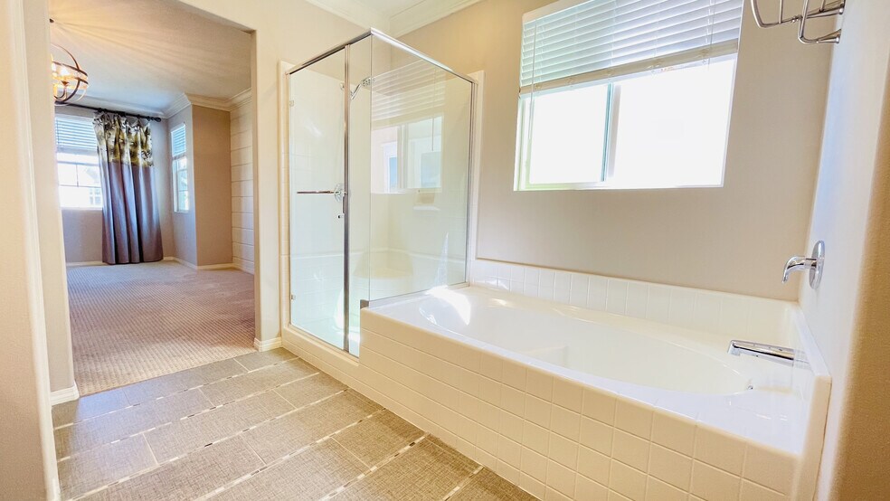 Building Photo - 24359 Verdugo Cir