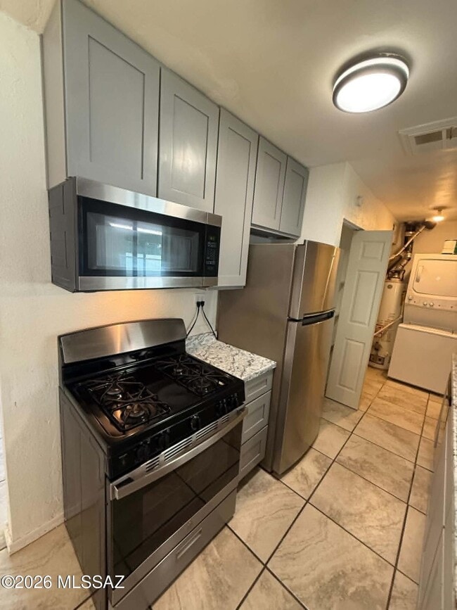 Building Photo - 4634 E Montecito St