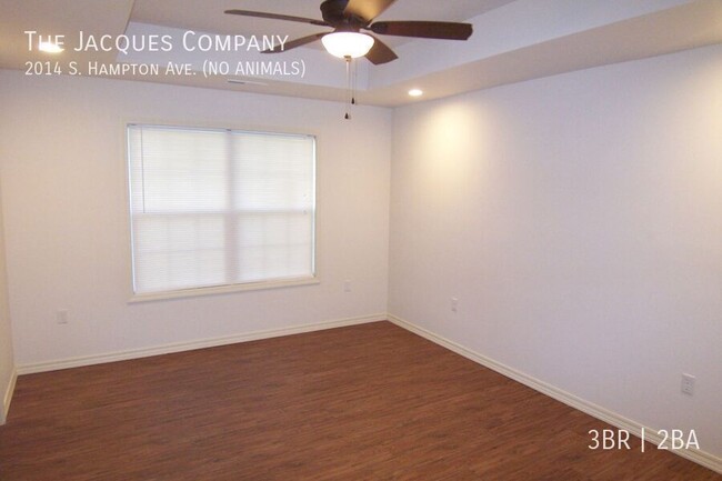 Building Photo - Very Clean 3 Bedroom 2 Bath 2 Car Garage i...