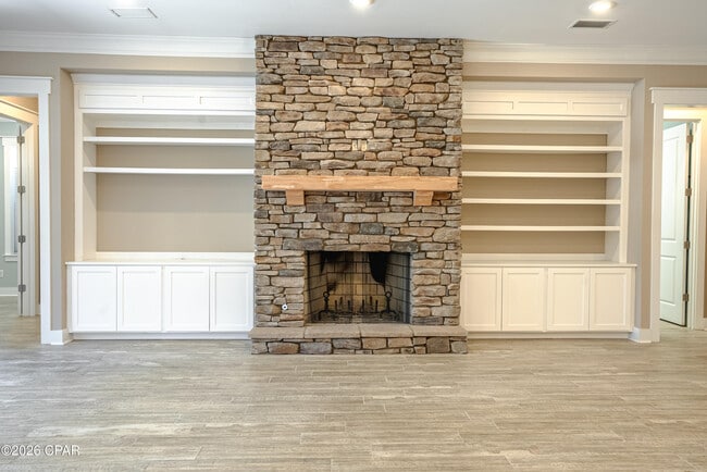 Building Photo - 3816 Mariner Dr