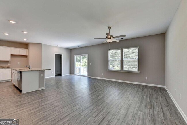 Building Photo - 125 Osprey Overlook Dr