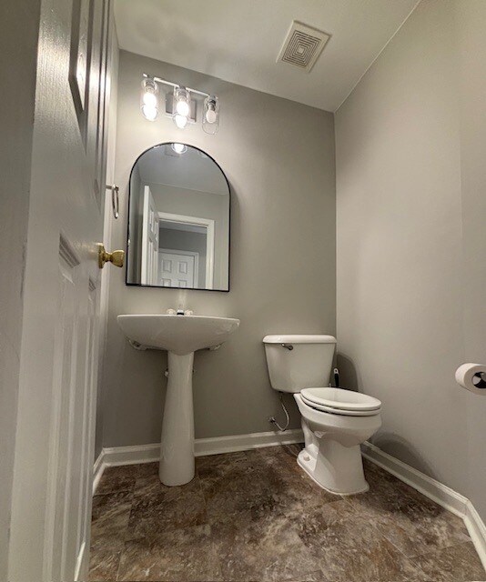 Half Bath - 1712 Stone Hollow Ct
