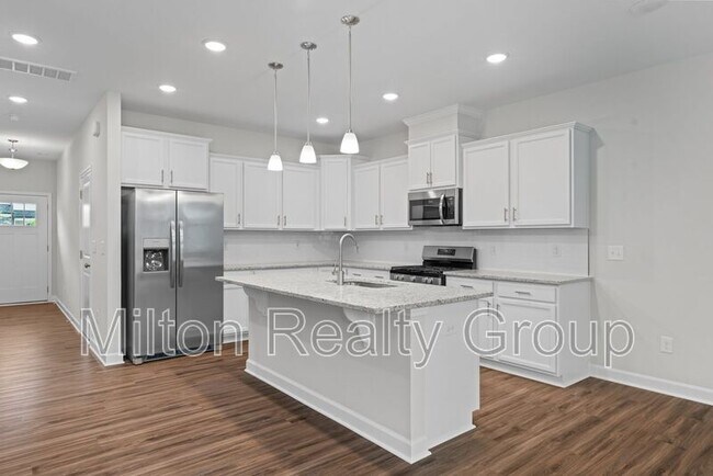 Building Photo - 71 Village Edge Dr
