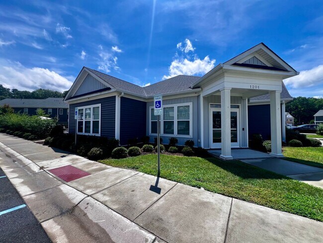 Building Photo - 2542 Fieldsway Dr