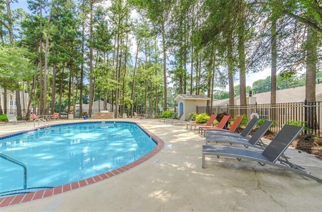 Building Photo - 730 Franklin Gateway SE