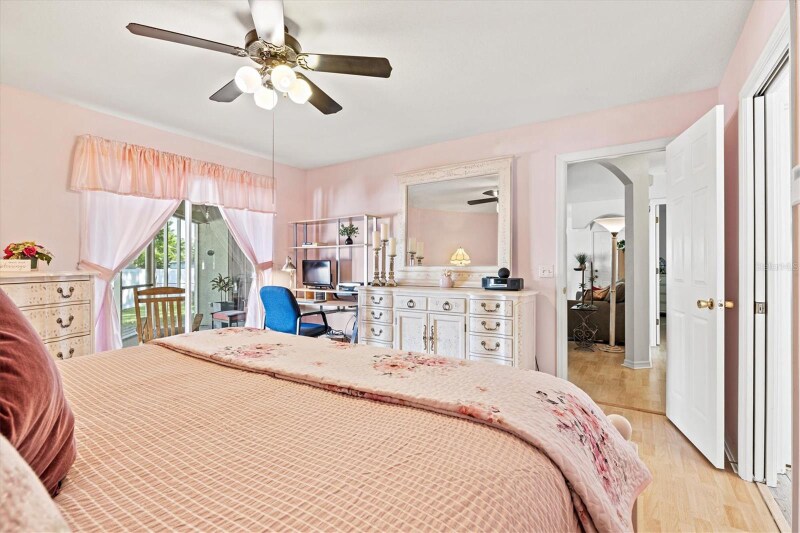 Building Photo - 5128 18th Ln E