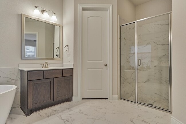 Building Photo - 15230 Tree Swallow Ct