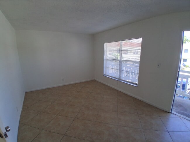 Building Photo - 1333 S Dixie Hwy