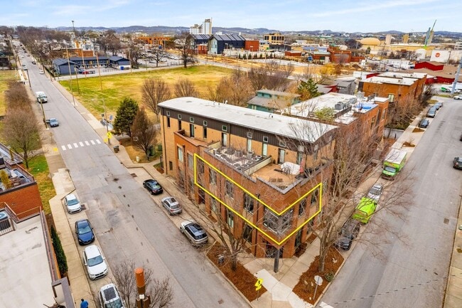 Building Photo - 1500 4th Ave N