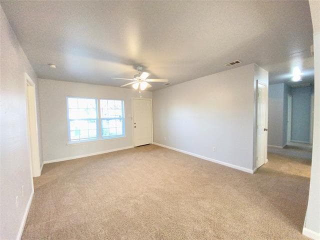 Building Photo - 905 Milam Dr