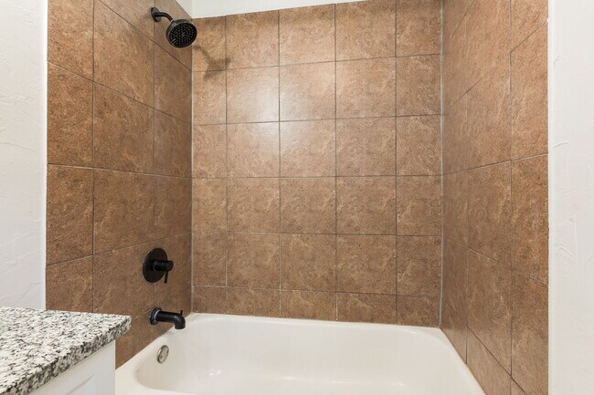 Building Photo - 314 W 36th St