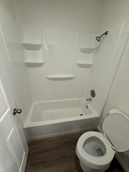 Building Photo - 2450 Lymbery St