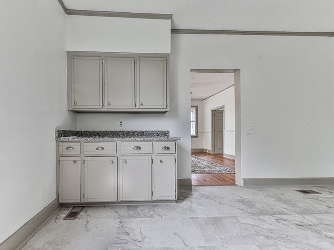 Building Photo - 22 Ohio St