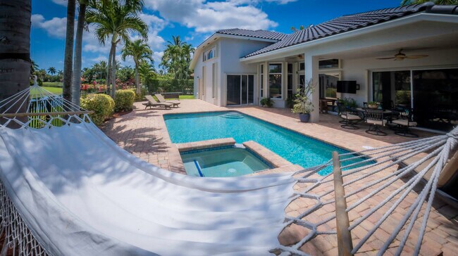 Building Photo - 10849 Bal Harbor Dr