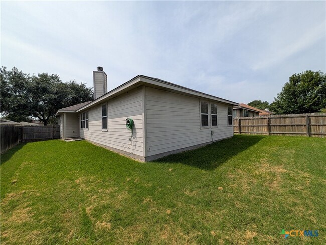 Building Photo - 341 Placid Meadow