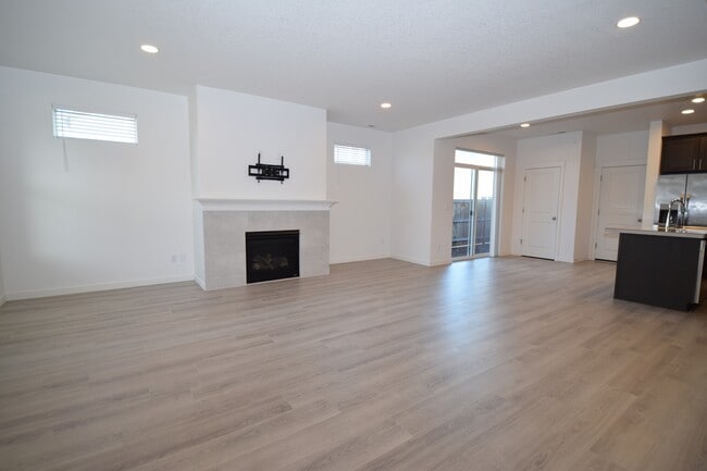 Building Photo - 1400 S 29th Blvd