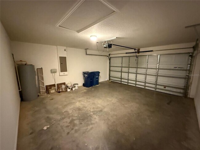 Building Photo - 4819 Summerfield Cir