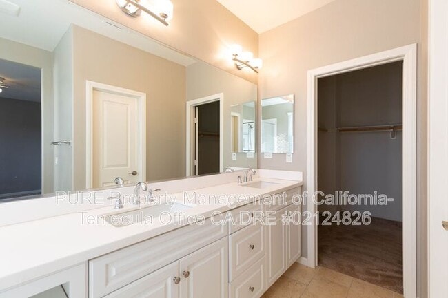 Building Photo - 44102 Calle Luz