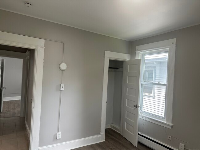 Building Photo - 429 Dixwell Ave