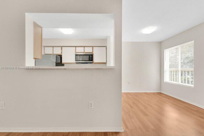 Building Photo - 2321 NW 33rd St