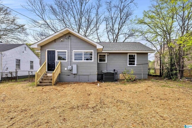 Building Photo - 5505 Court O