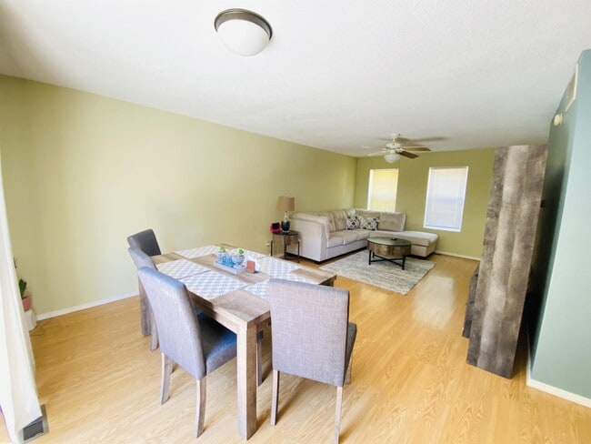 Building Photo - 2249 S Sweetbriar Ct