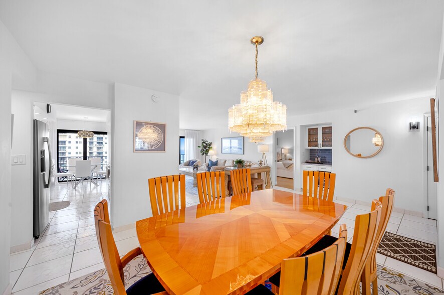 Building Photo - 1201 S Ocean Dr