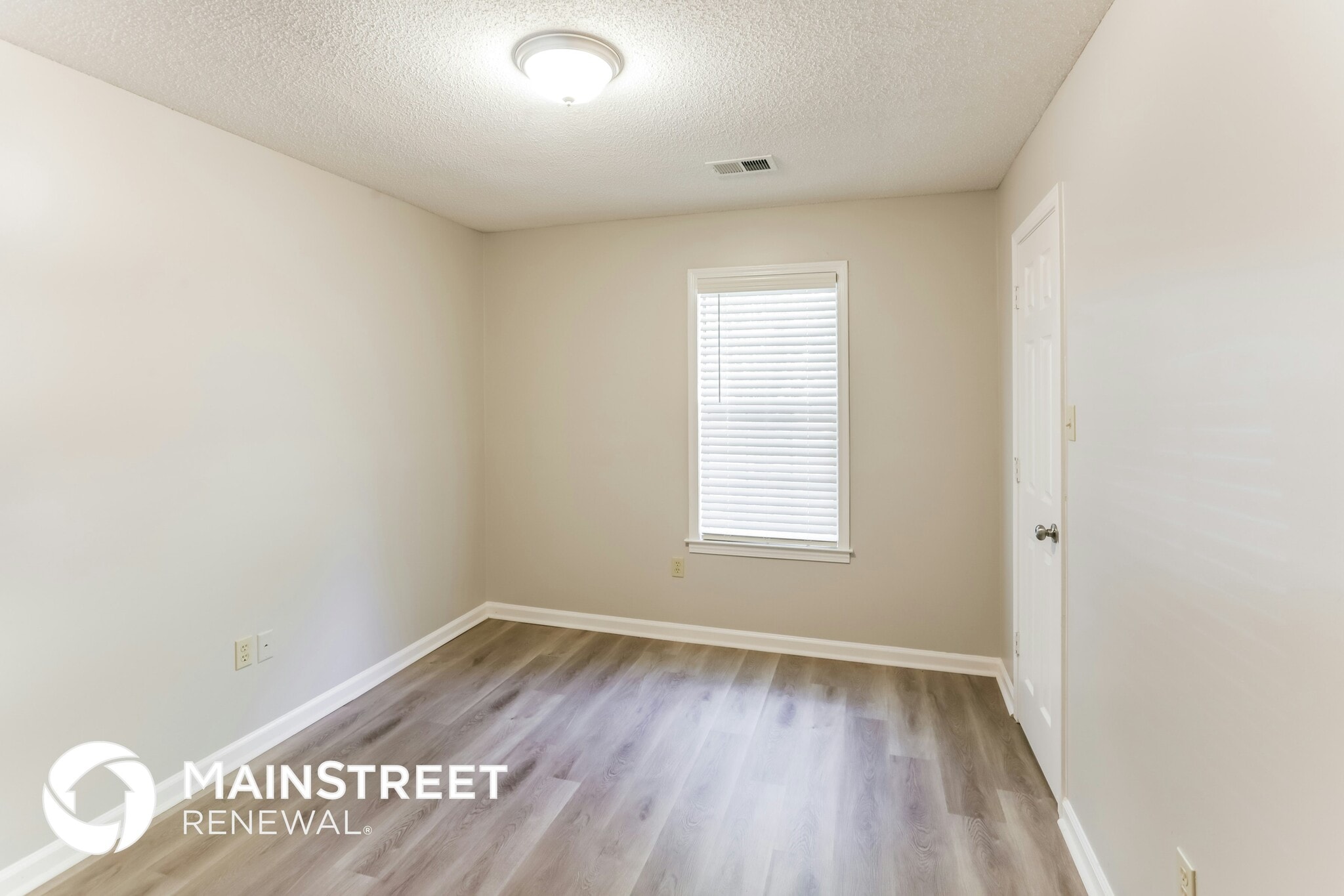 Building Photo - 6915 Blackthorn Dr