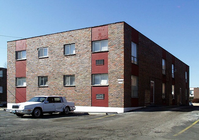 alternate building view - 4670-4672 S Spring Ave