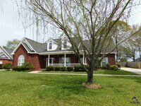 Building Photo - 714 Bay Laurel Cir