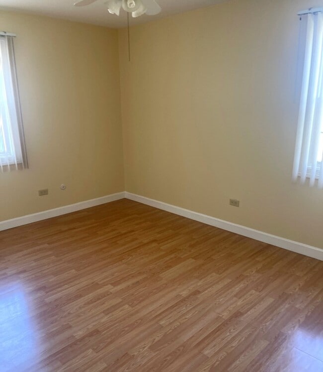 Building Photo - 683 Cleo Ct