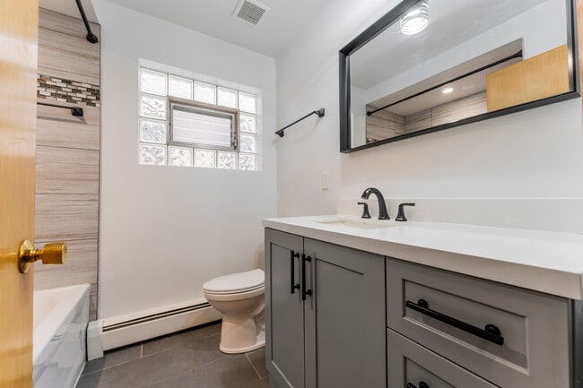 Building Photo - 4936 N Marmora Ave