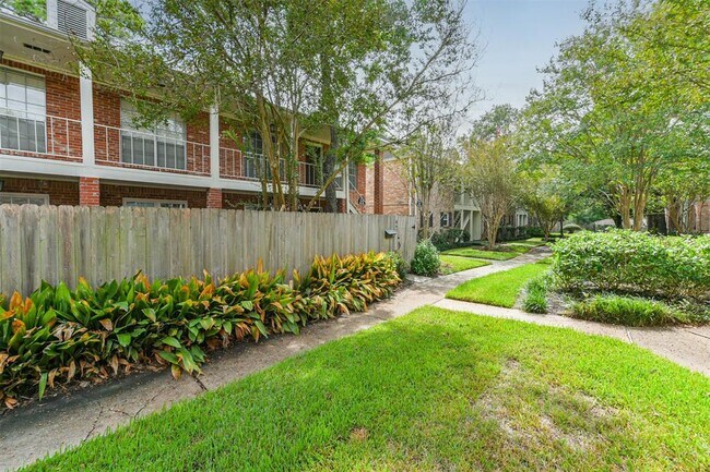 Building Photo - 847 Wax Myrtle Ln