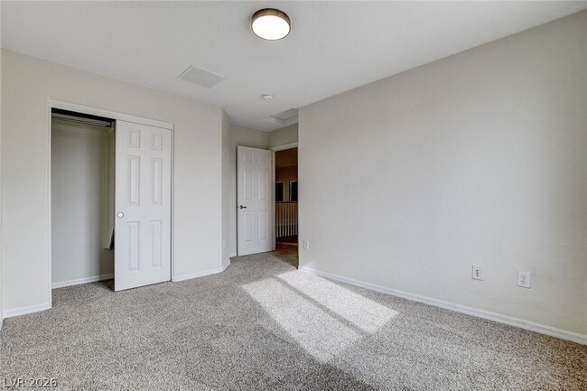 Building Photo - 4229 W Galapagos Ave