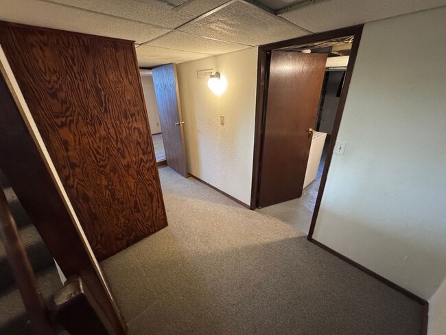 Building Photo - $1400 - 2 Bed 1 Bath House