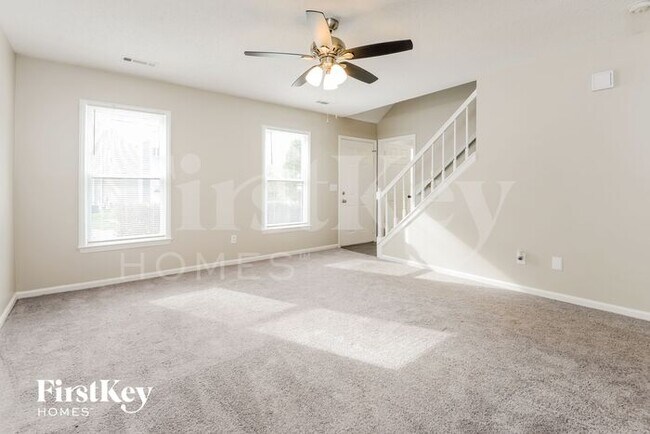 Building Photo - 208 Guinevere Ct