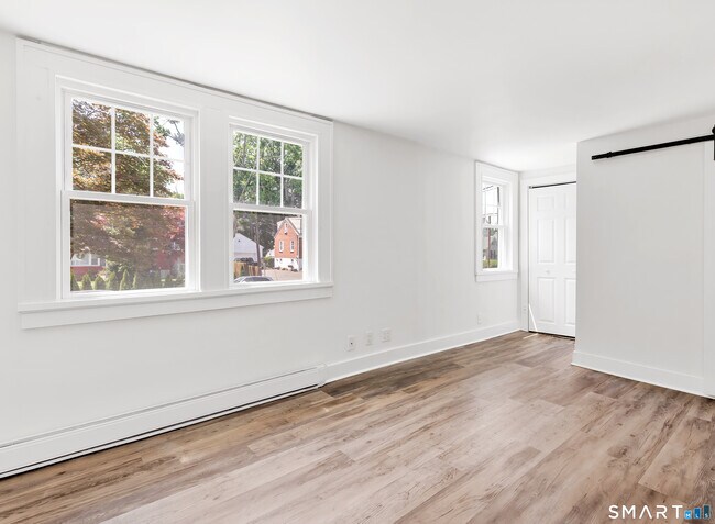 Building Photo - 41 Frisbie St