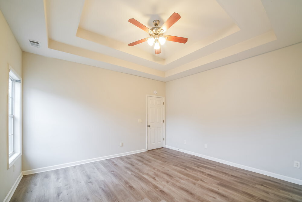 Building Photo - 2650 Neighborhood Walk