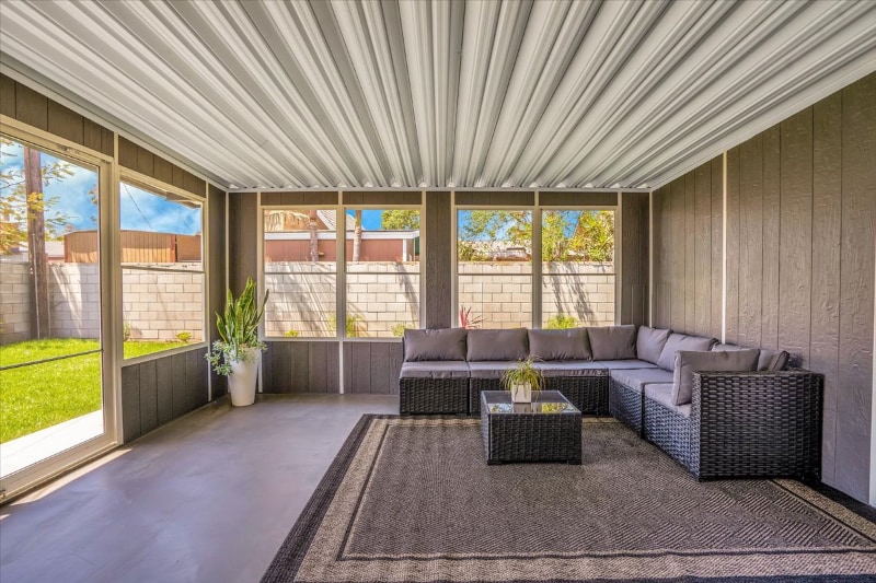 Building Photo - 1007 N Mohawk Ave