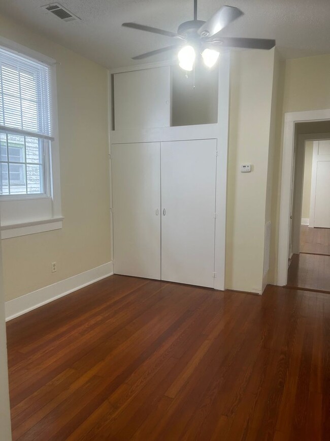 Building Photo - Charming Double in Esplanade Ridge
