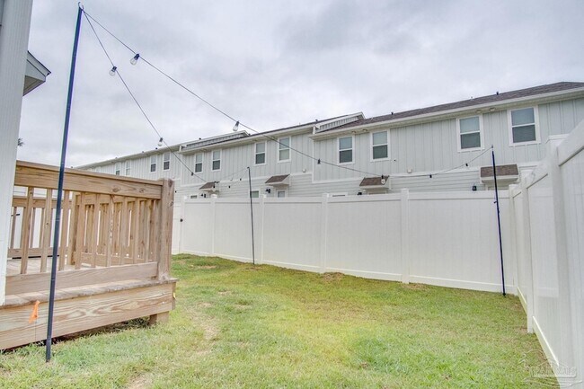 Building Photo - 9400 Nature Crk Ln