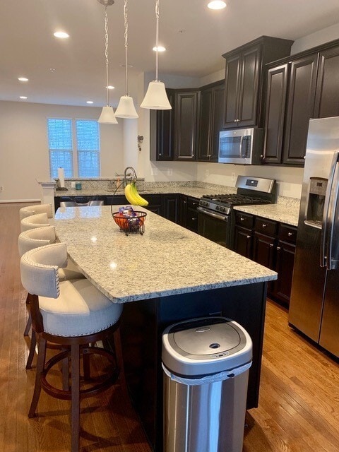 Building Photo - Gorgeous brick front 3bd 2/2bth townhouse ...