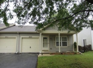 Building Photo - 14019 S Oakdale Cir