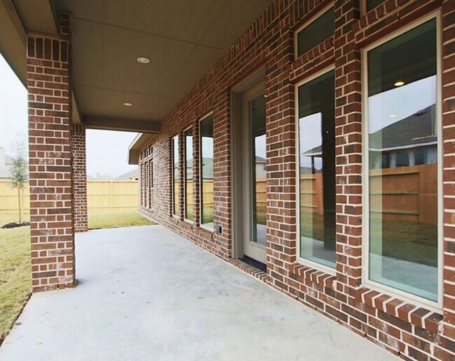 Building Photo - 10902 Kennowy Ct