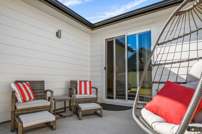 Building Photo - Lovely Meridian Home
